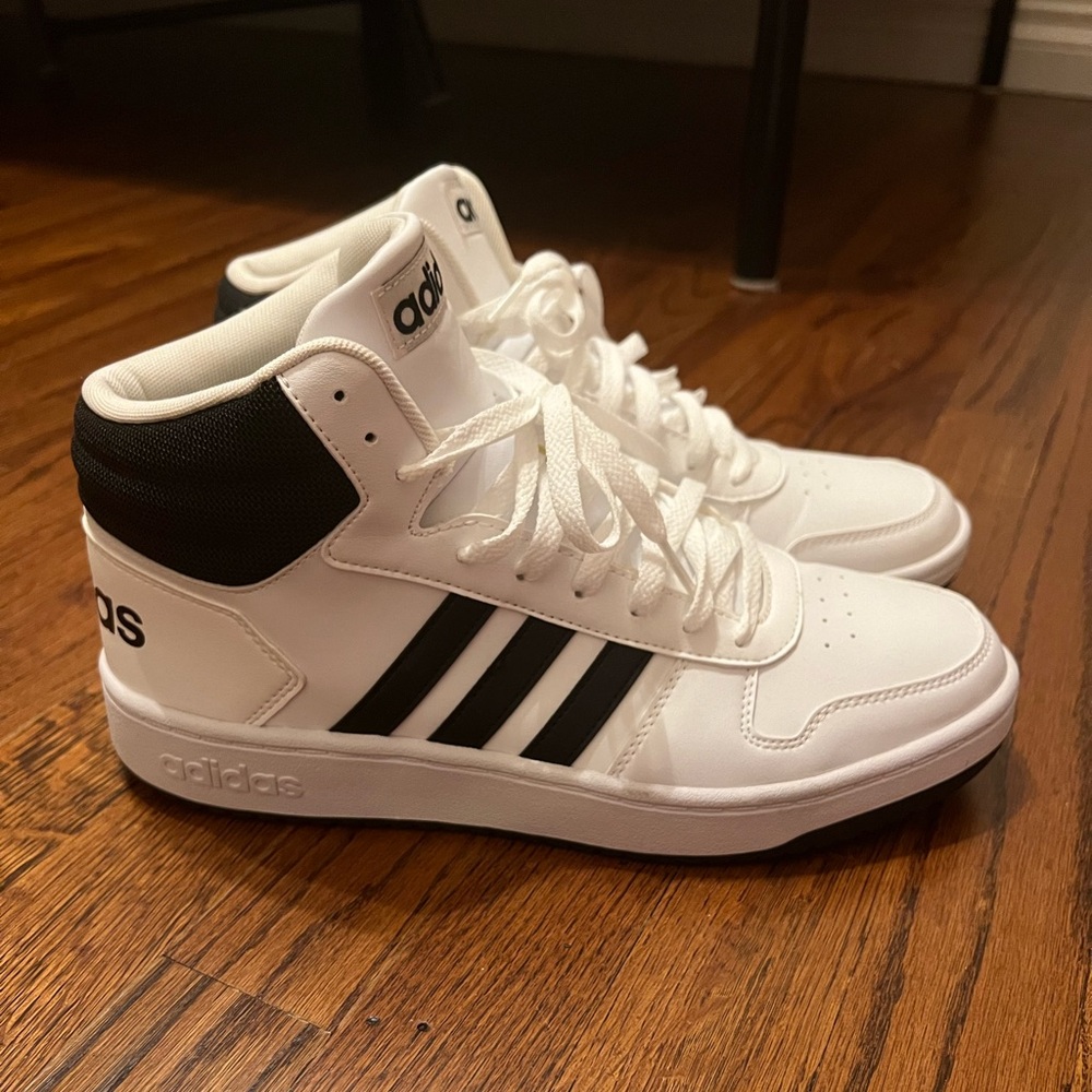 Men’s High Top Adidas - black/ white